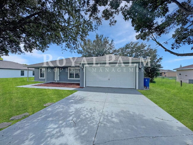 Building Photo - Newly Renovated 3BR/2BTH - 12 Merry Months with No Surprises! - Apply by 12/31 for $500 Off Your ...