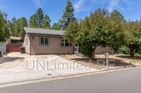 Building Photo - 216 E Zuni Dr