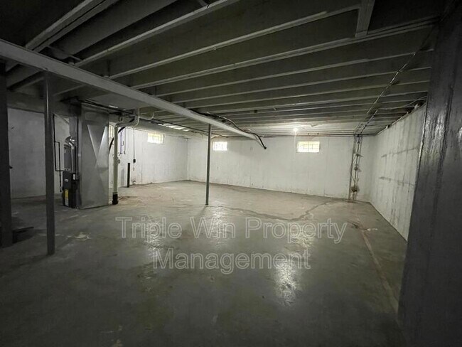 Building Photo - 1725 Orletto Way