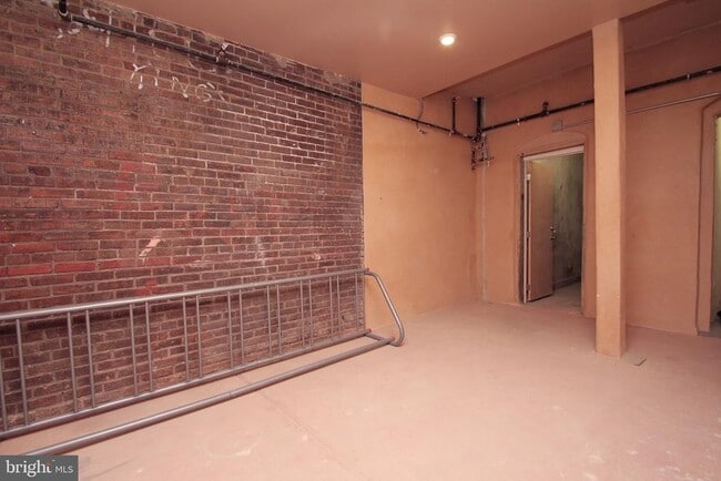 Building Photo - 1218 S 8th St