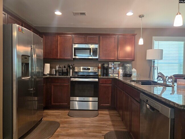 Building Photo - 1030 Matchingham Dr