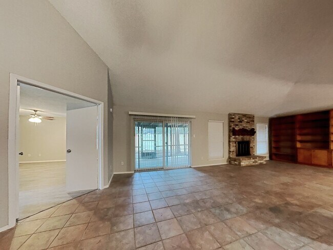 Building Photo - 3234 Old Chapel Dr