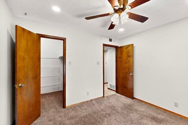 Building Photo - Picture Perfect 3 Bedroom Home in Southeas...