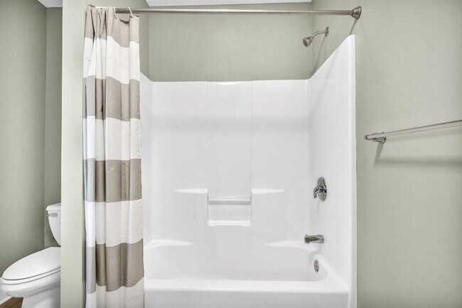 Building Photo - 1501 E 105th St