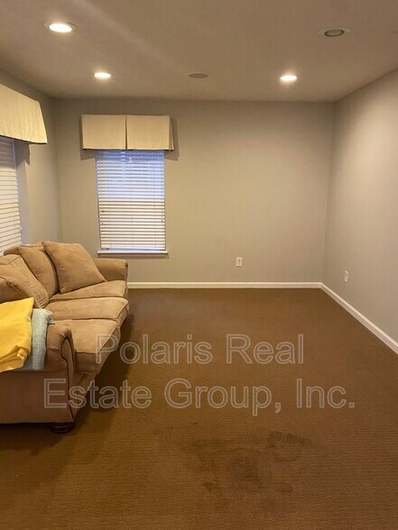 Building Photo - 11539 Reagan Dr