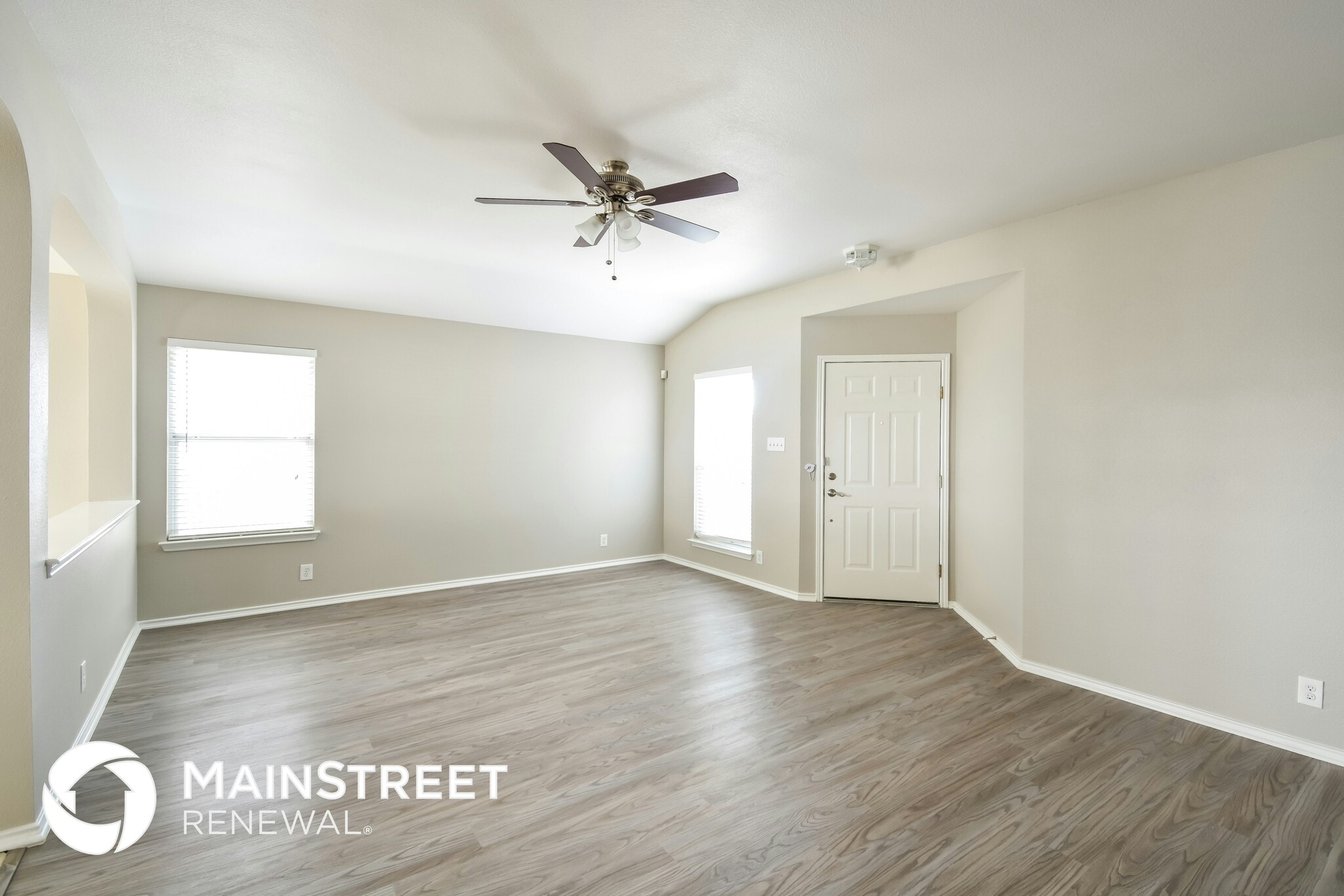 Building Photo - 7410 Great Lakes Dr