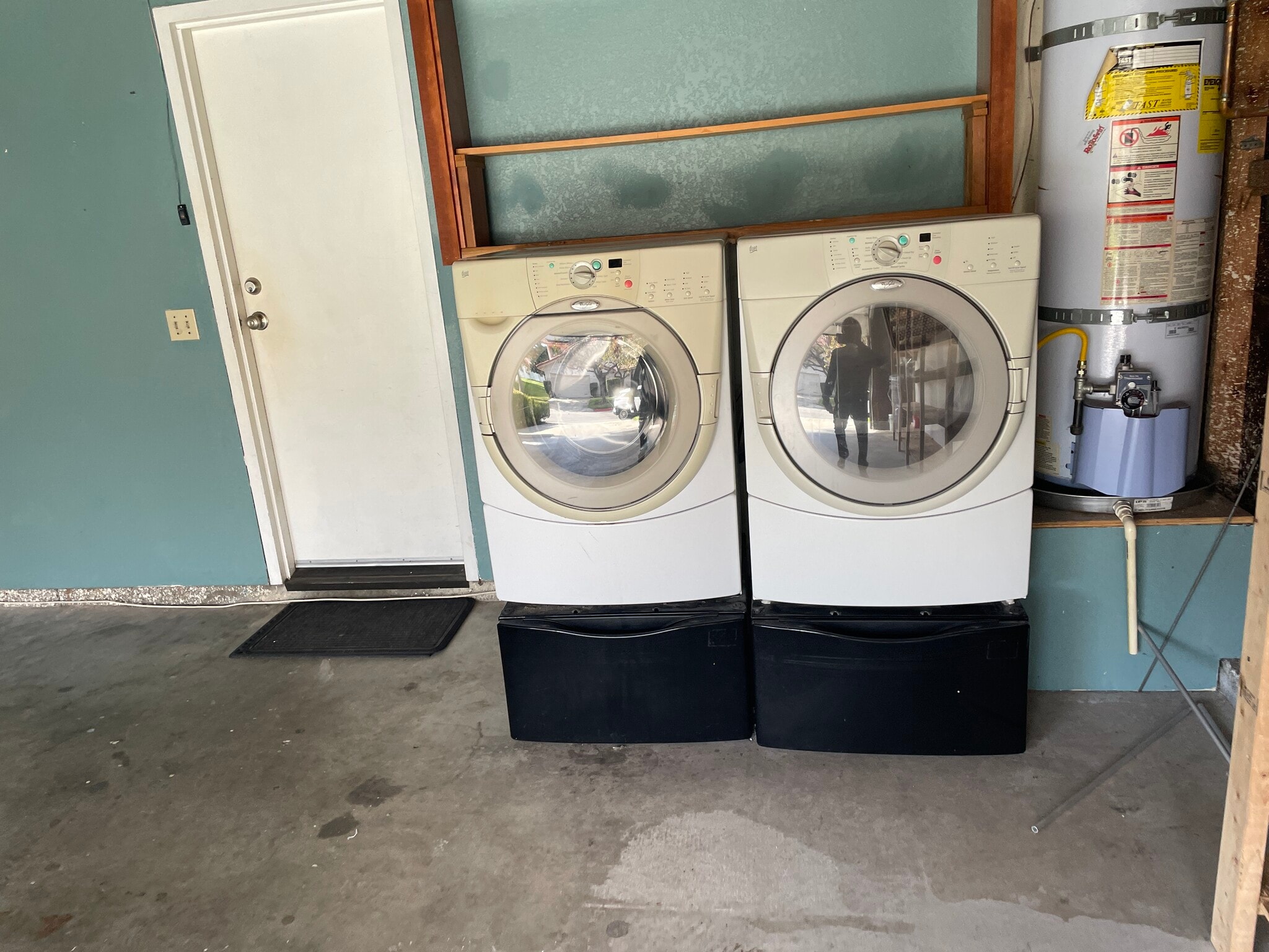 Building Photo - 6543 Paseo Adelante