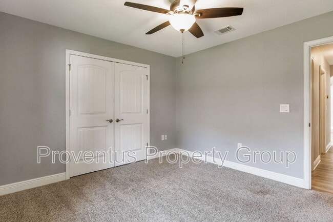 Building Photo - 3111 Hickory St