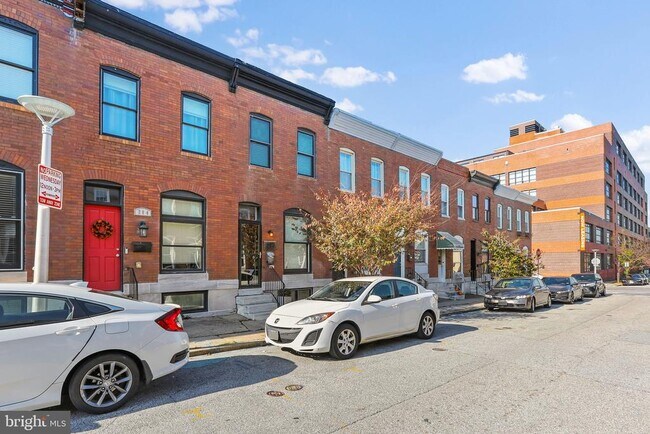 Building Photo - 212 S Robinson St