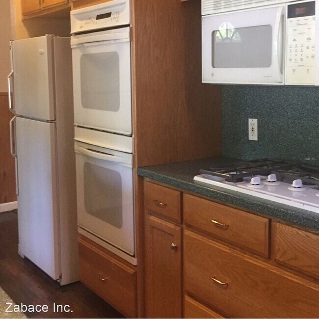 Building Photo - 6 br, 3 bath House - 702 Anderson Road - M...