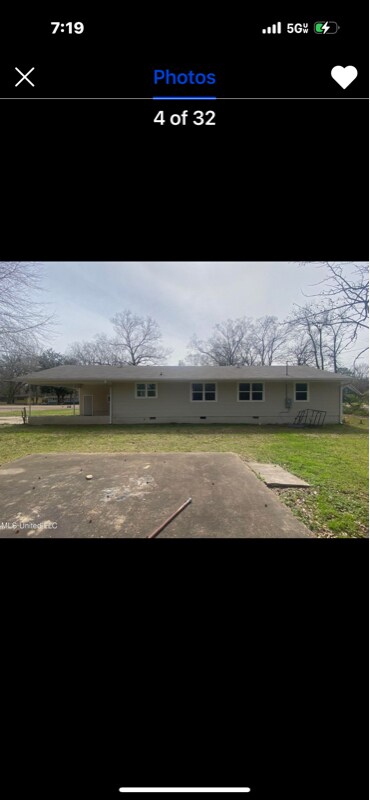 Building Photo - 702 Cooper Rd