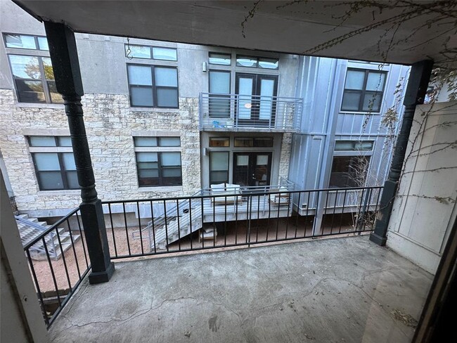Building Photo - 1725 Toomey Rd