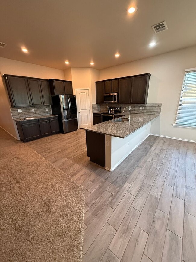 Building Photo - Available Now! 4/2/2 in Frenship ISD