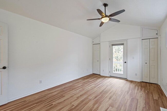 Building Photo - $500 move-in special! Unique 2-bdrm/2.5-bath duplex w/ A/C—Private patio, storage, garage w/ wash...