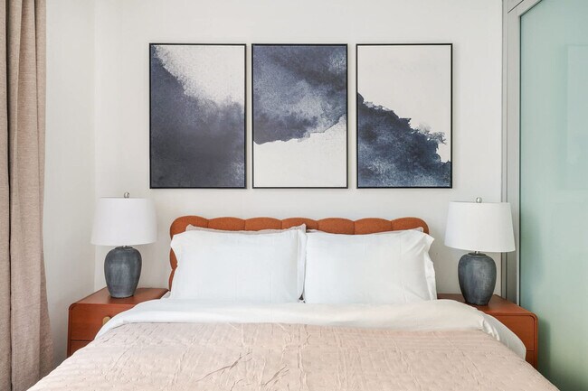 Building Photo - 317w E 14th St