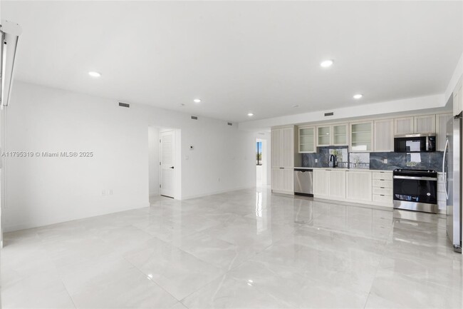 Building Photo - 14530 SW 261st Terrace