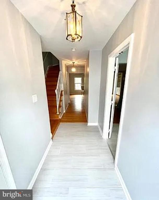 Building Photo - 6633 McLean Ct