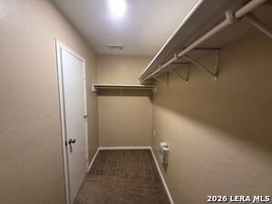 Building Photo - 6623 Highland Grass