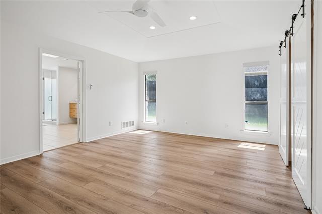Building Photo - 7605 Queens Garden Dr