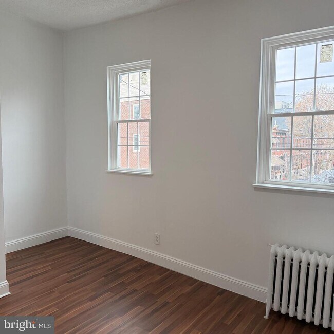 Building Photo - 753 S 22nd St