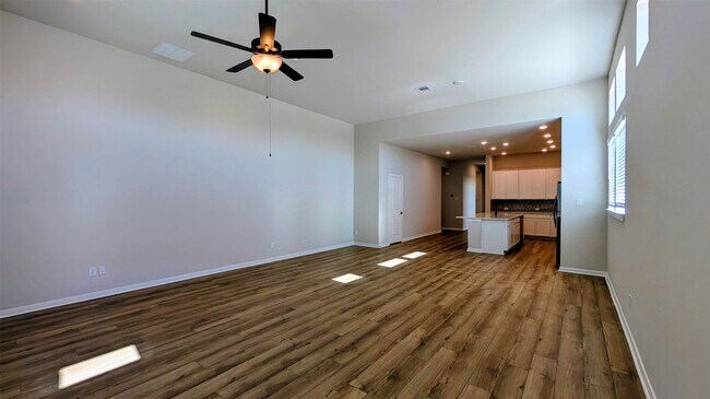 Building Photo - 31814 Blossom Ln