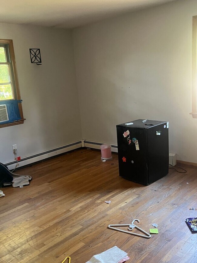 Building Photo - 2 Br / 2Ba Home with water views in Wareha...