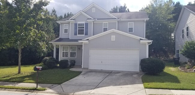 Building Photo - LOCATION! HARWOOD FLOORS!