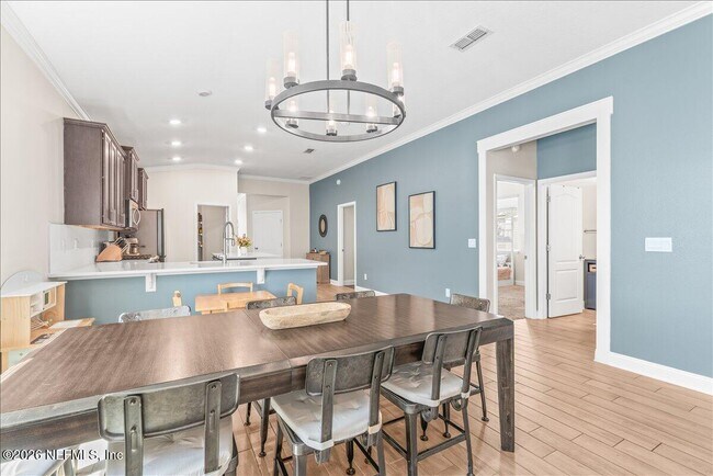 Building Photo - 162 Creekmore Dr