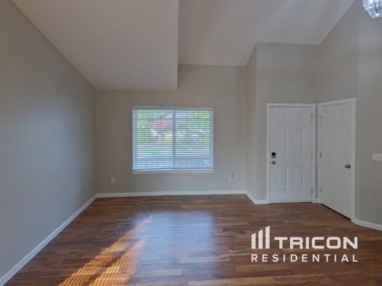 Building Photo - 8724 133rd St Ct E