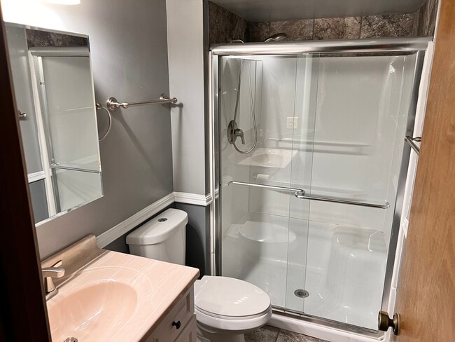 Master bathroom with shower. - 4315 Lindenwood Dr