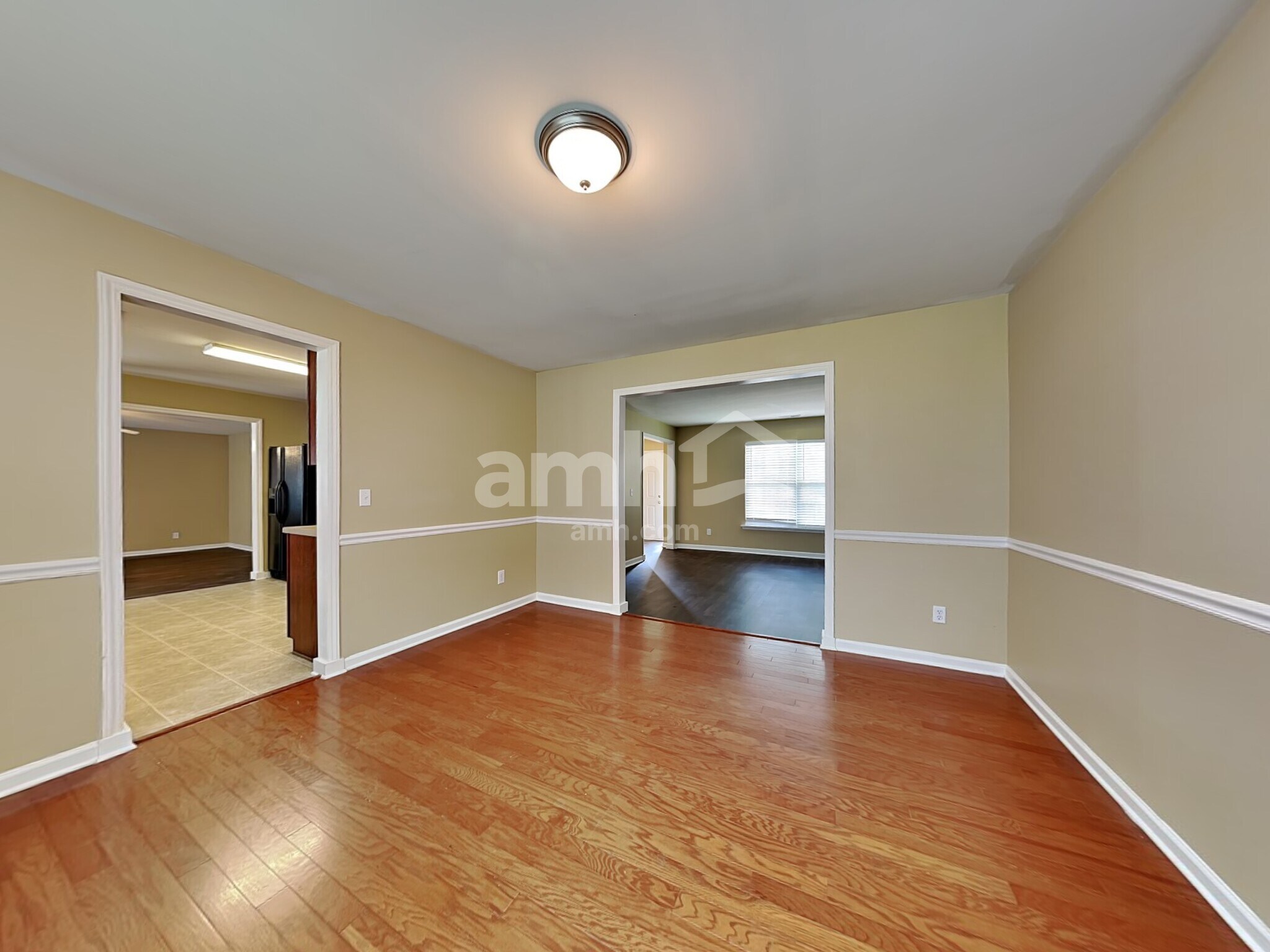 Building Photo - 1008 Golden Crest Dr