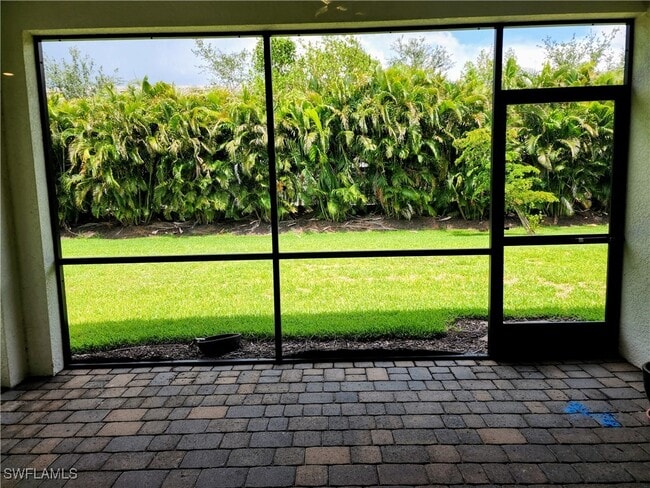 Building Photo - 11884 Hickory Estate Cir