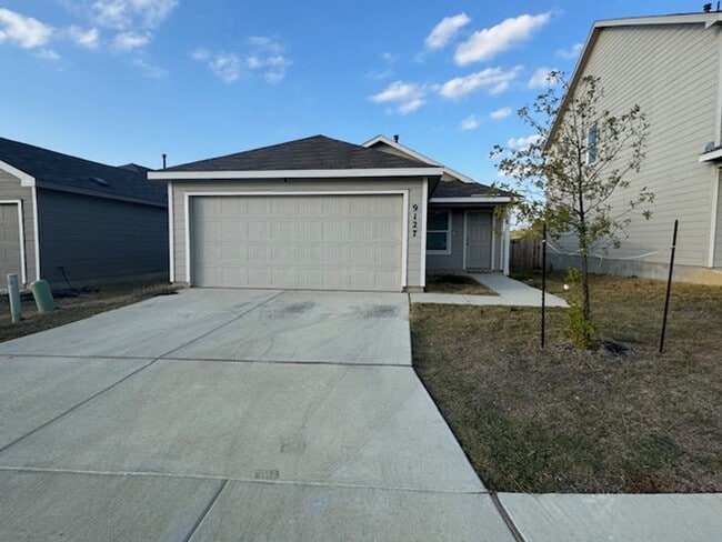 Building Photo - Coming soon....Lovely Newly Built 3 Bedroom 2 Bath One Story