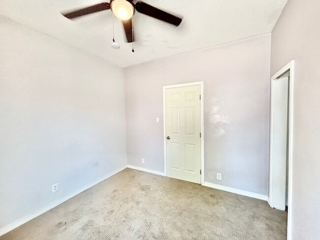 Building Photo - BALANCE OF SEPTEMBER RENT FREE!