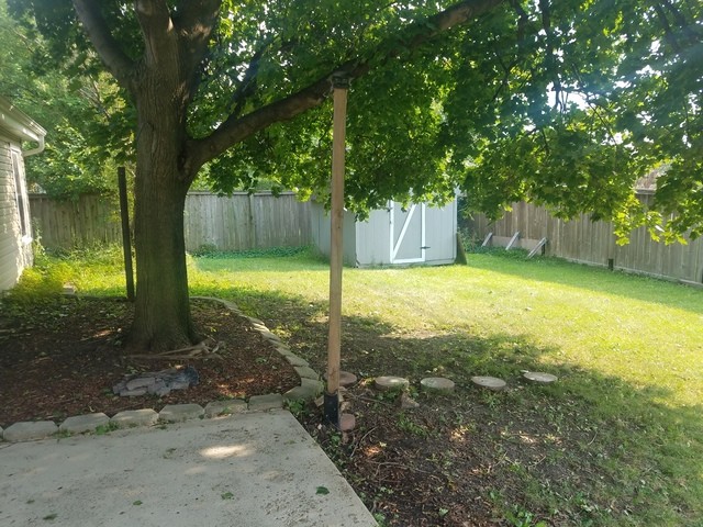 Building Photo - 310 Sutherland Ln