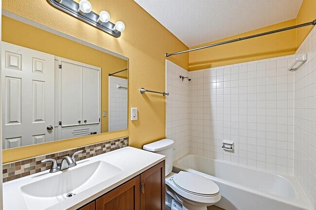 Building Photo - 6305 Thurgood Ave