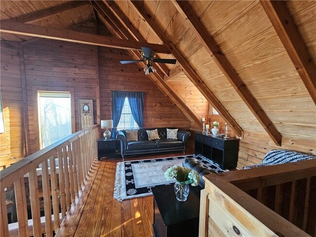 Building Photo - 456 Renate Dr