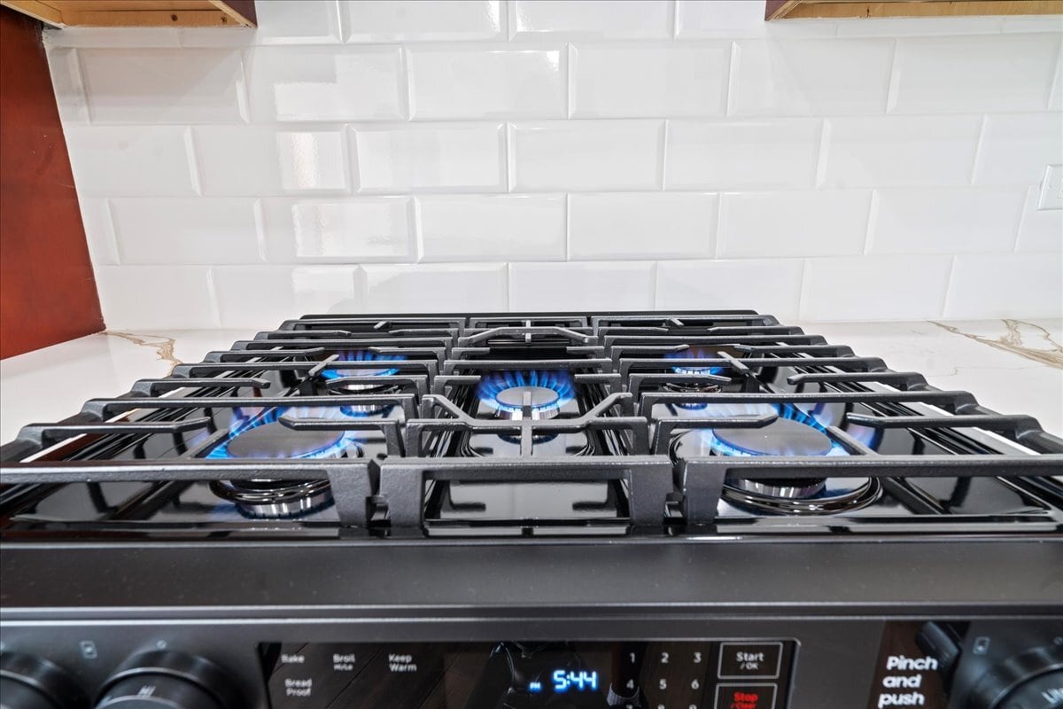 Building Photo - 1904 S Loomis St