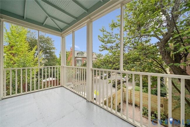 Building Photo - 1801 Grove Ave