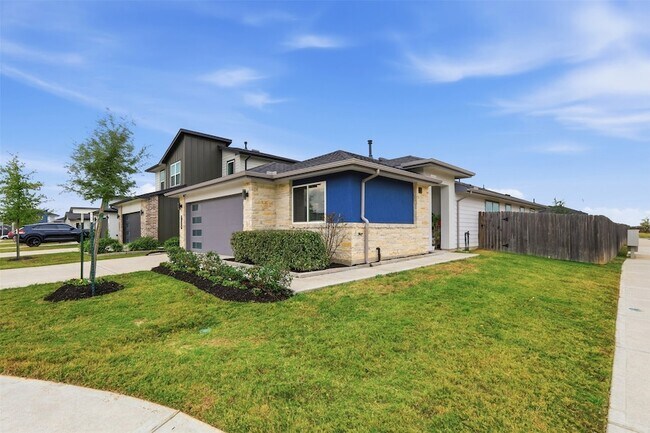 Building Photo - 2915 Newington Ln