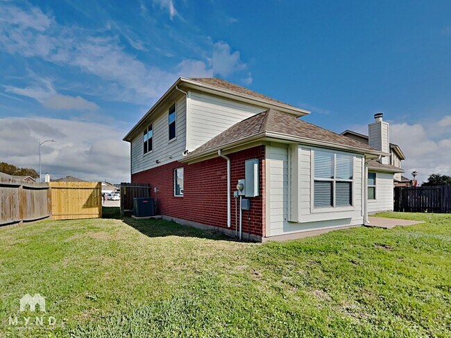 Building Photo - 14906 Sparks Ct