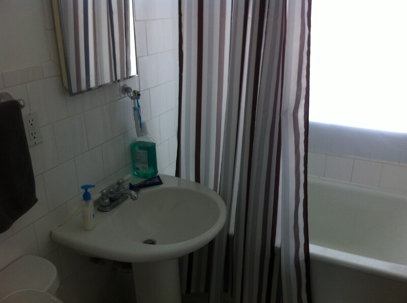 Building Photo - 1129 Elizabeth St