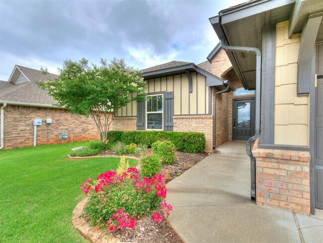 Building Photo - 4932 Wister Ln
