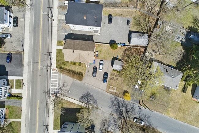 Building Photo - 298 S Main St