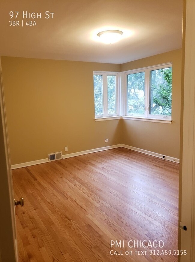 Building Photo - 97 High St