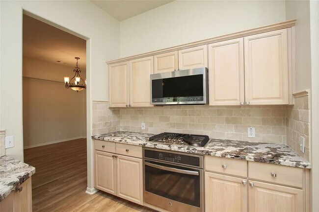 Building Photo - 43 N Veranda Ridge Dr