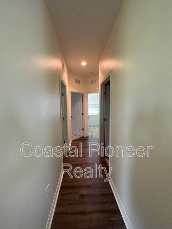 Building Photo - 30953 Water Lily Dr