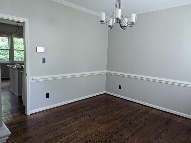 Building Photo - 300 Arlington Ridge