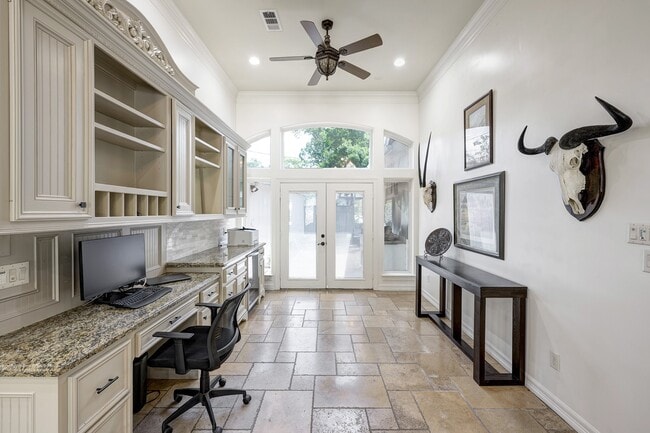 Building Photo - 1324 Bingle Rd