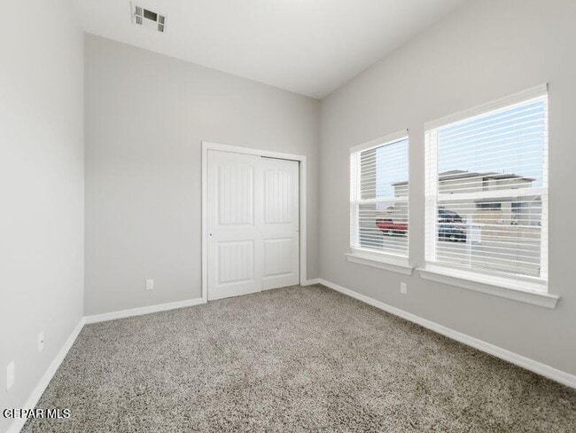 Building Photo - 11365 Hidalgo Dr